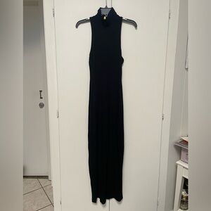 Chic Black Sleeveless Maxi Dress